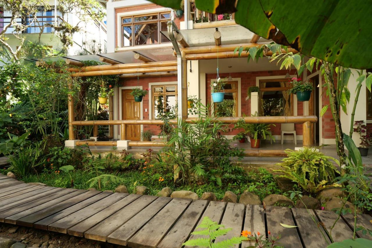 Bed and Breakfast Casa Del Rio En Миндо Экстерьер фото