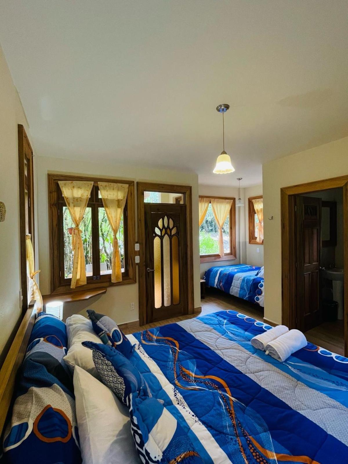 Bed and Breakfast Casa Del Rio En Миндо Экстерьер фото