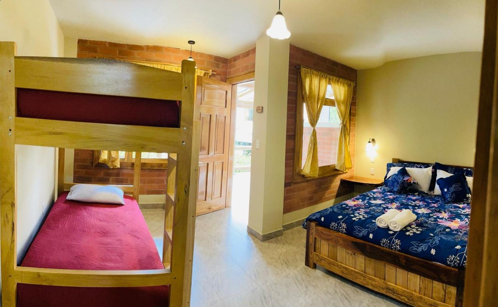 Bed and Breakfast Casa Del Rio En Миндо Экстерьер фото